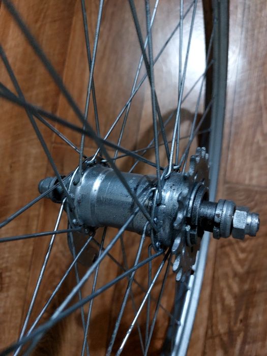 Колесо  диск от советского велосипеда Урал , диаметр на 28