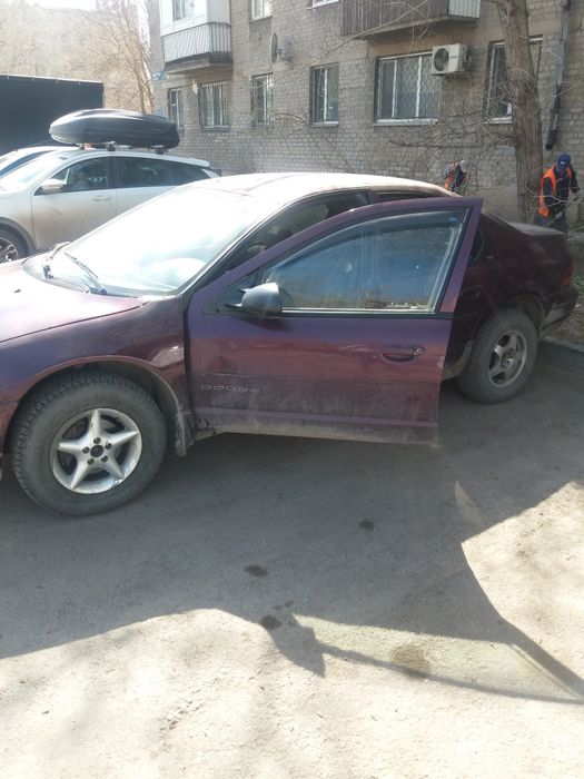 Авто. машину  Додж стратус 1