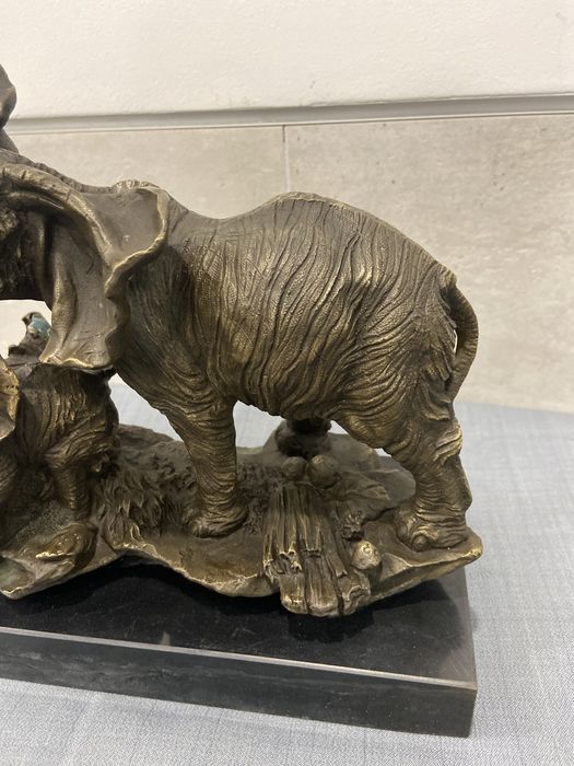 Elefanti ,bronz masiv 22/23 cm