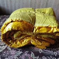 Одеяло внутри чистая верблюжья шерсть.