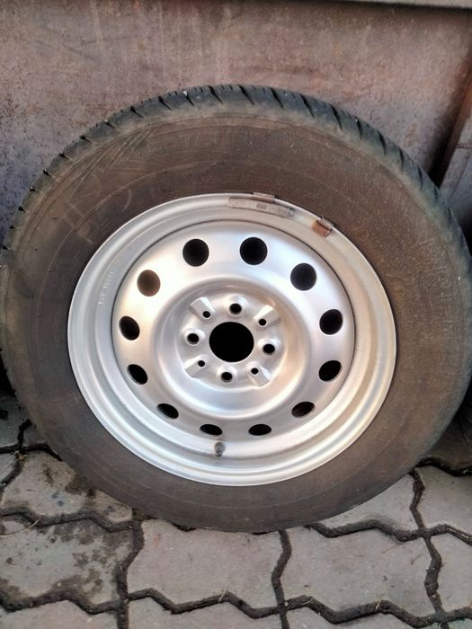 Продам диски с шинами