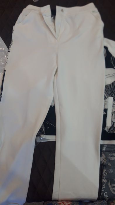 Костюм женский новый