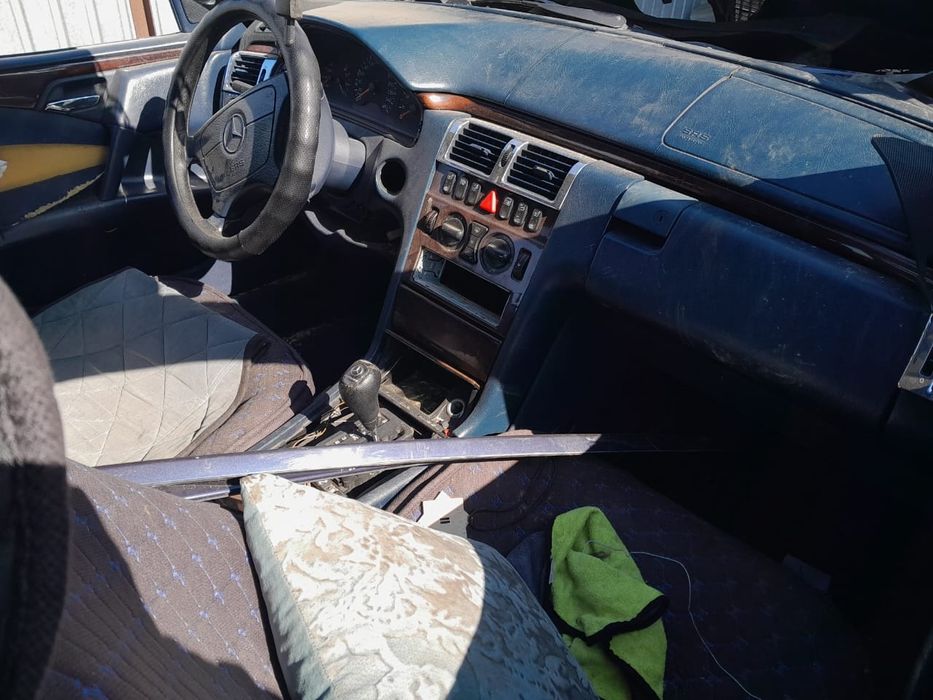 Мерседес бензин W210