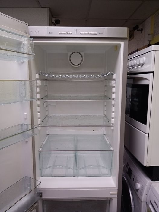 Иноксов комбиниран хладилник с фризер Миеле Miele с 2 години гаранция!