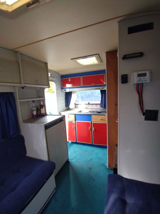 Rulotă camping 3 persoane înscrisă Ro discutabil