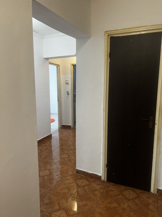 Apartament 3 camere  decomandat Pantelimon