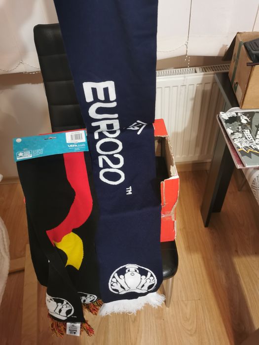 Официален Шал Евро 2012, Euro 2012 scarf