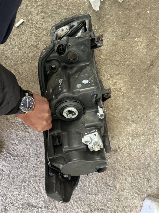 Фар Suzuki Vitara 2020г ляв и десен