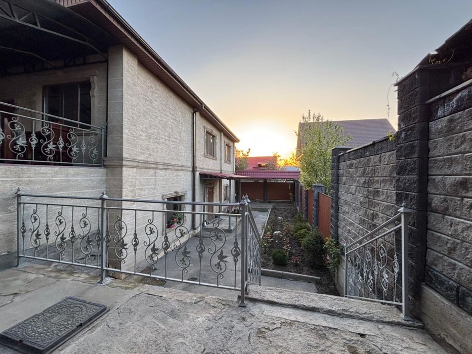 Продаю дом с готовым бизнесом