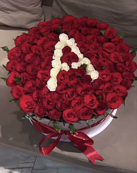 101 роза пышные большие