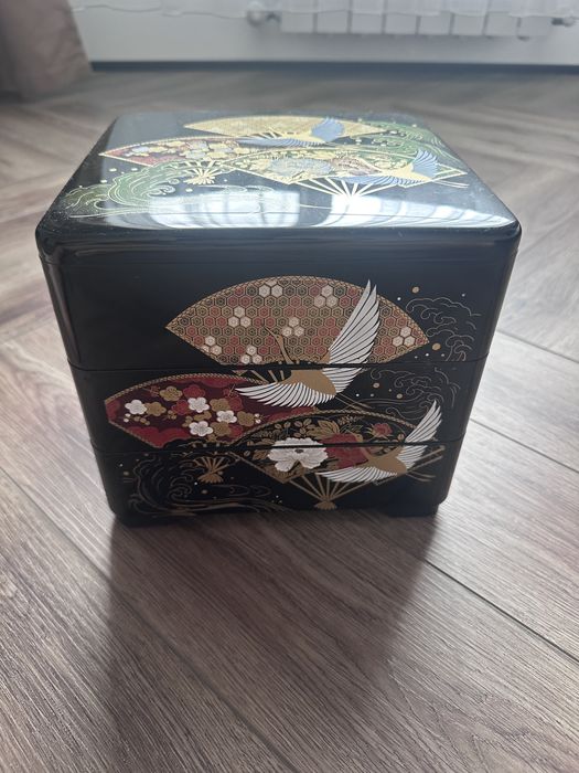 Шкатулка япония, легкая 3 отсека