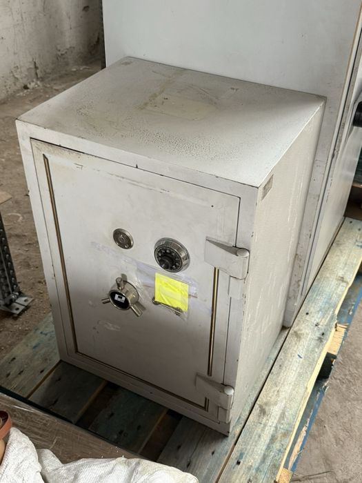 Огнеупорни каси употребявани