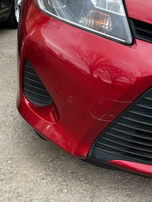 Toyota Yaris Hybrid 2012