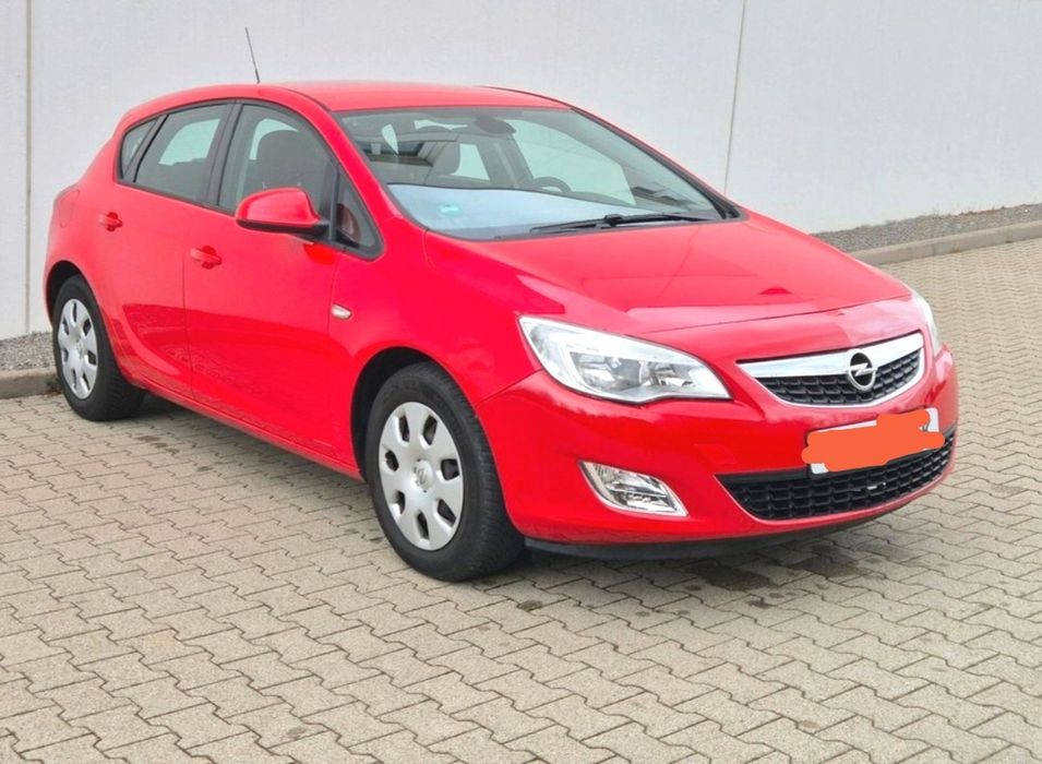 Opel Astra J An 2010 Euro 5 Motor 1,4 Benzină Mpi Clasic 86 Cai Climă