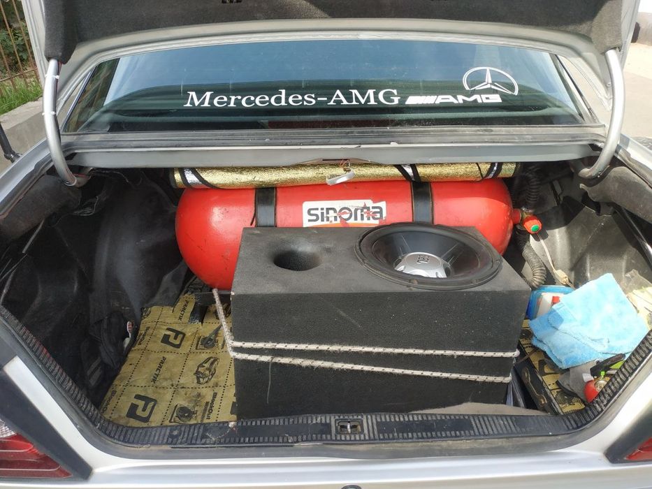 Продается Mercedes W 124