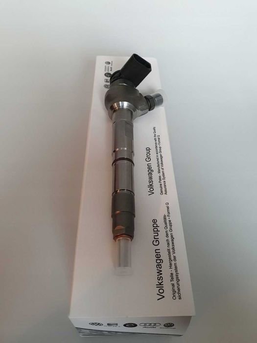 Injectoare VW SKODA AUDI SEAT 2.0 TDI   0445110834