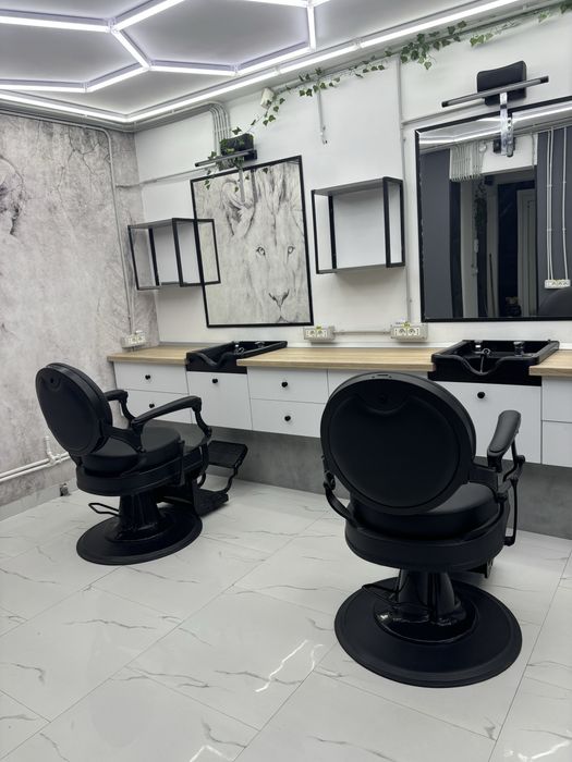 Posturi de inchiriat!