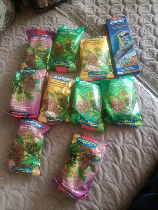 Обменяю/продам корм для попугаев.