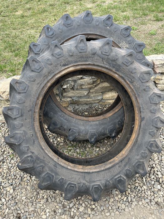 2x Anvelope tractor Pirelli  12.4 - R28