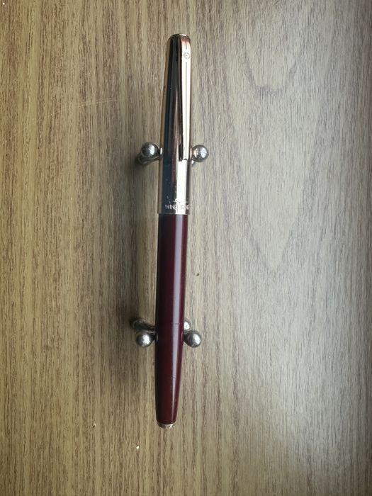 Stilou chinezesc Wing Sung rosu