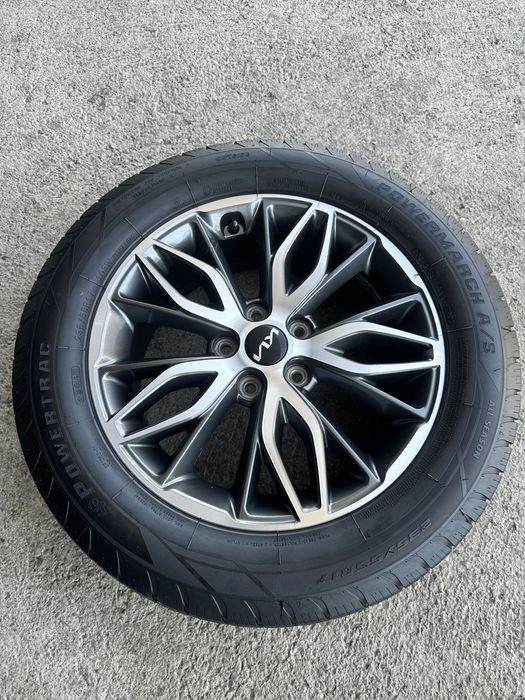 Kia k5 r17 diska balon