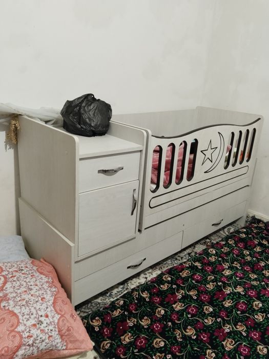 Кроват детский  янги