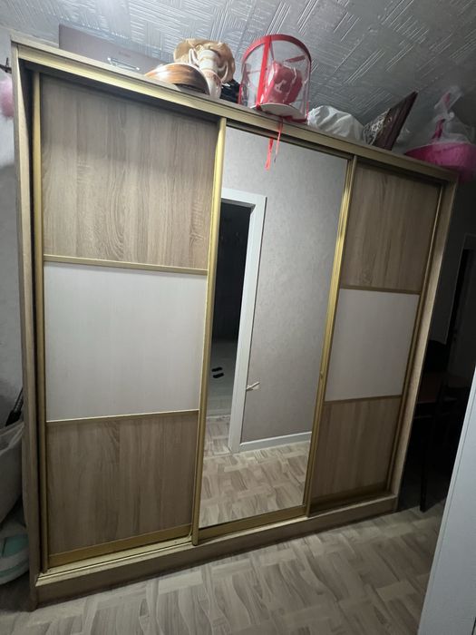 Шкаф купе срочно продам