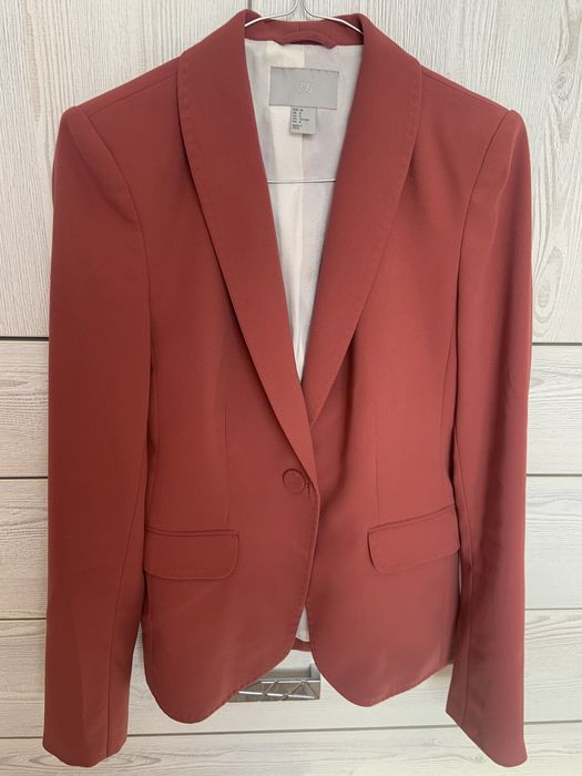 Дамско модерно сако