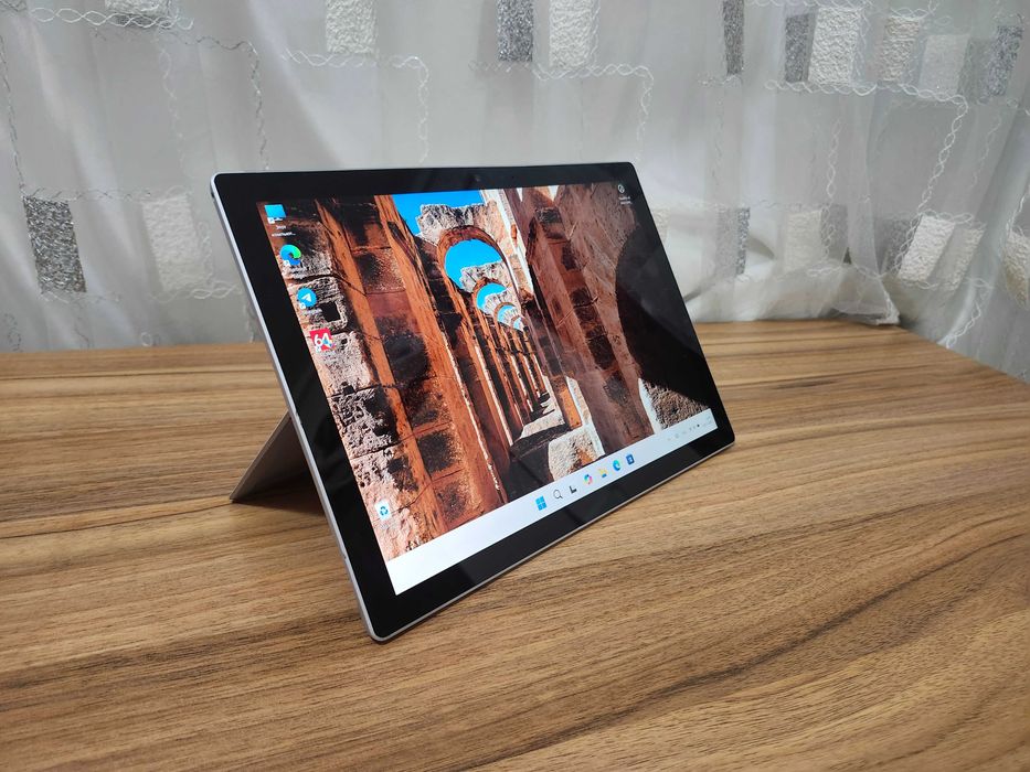 Microsoft Surface Pro 7