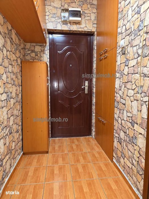 Brancoveanu 3 camere decomandat bloc anvelopat Sect 4