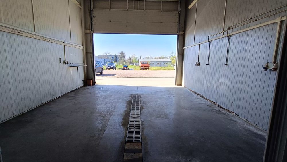 Дава се под наем Магазин в Ямбол, Мототехника - 50 кв.м за 306 € - Снимка #8