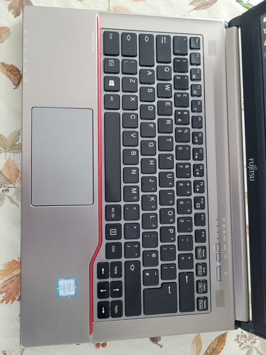 Laptop Fujitsu Lifebook E746 intel i7 gen 6 ssd
