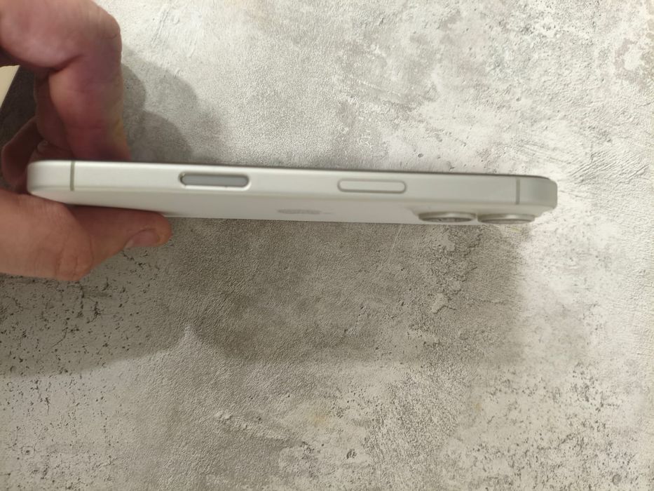 Продам Айфон 16 128gb 94%