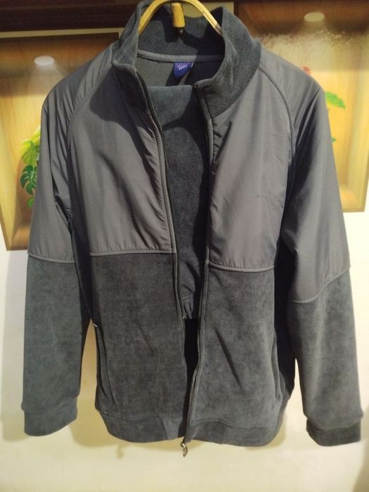 Спортивный мужской костюм