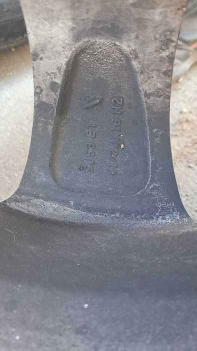 Vand jante 5x114.3 cu cauciucuri 215/60/16 Kia Dacia Nissan Renault Toyota
