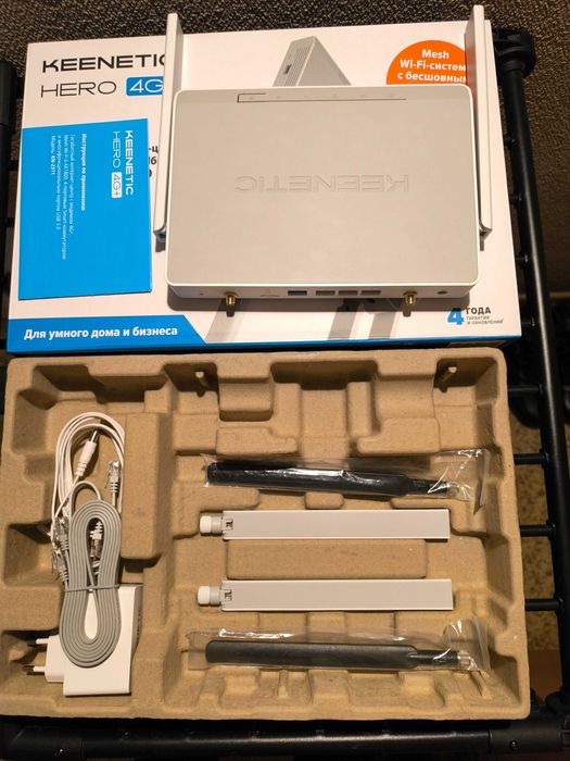 Роутер Keenetic Hero 4G+ KN-2311