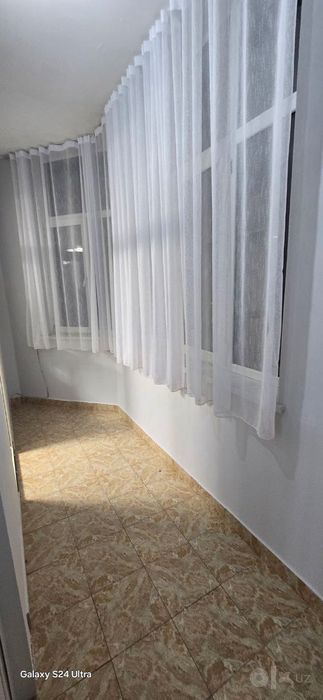 Сдаётся квартира в новостройке рядом с Аkay city и метро хамид олимжон