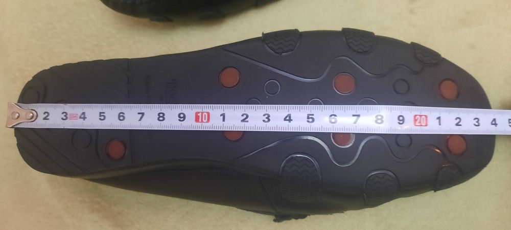 Женские черные туфли dockers