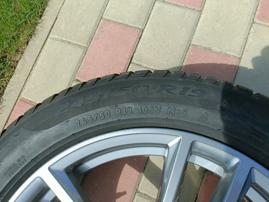 Anvelope iarna 245 50 R19 runflat Pirelli