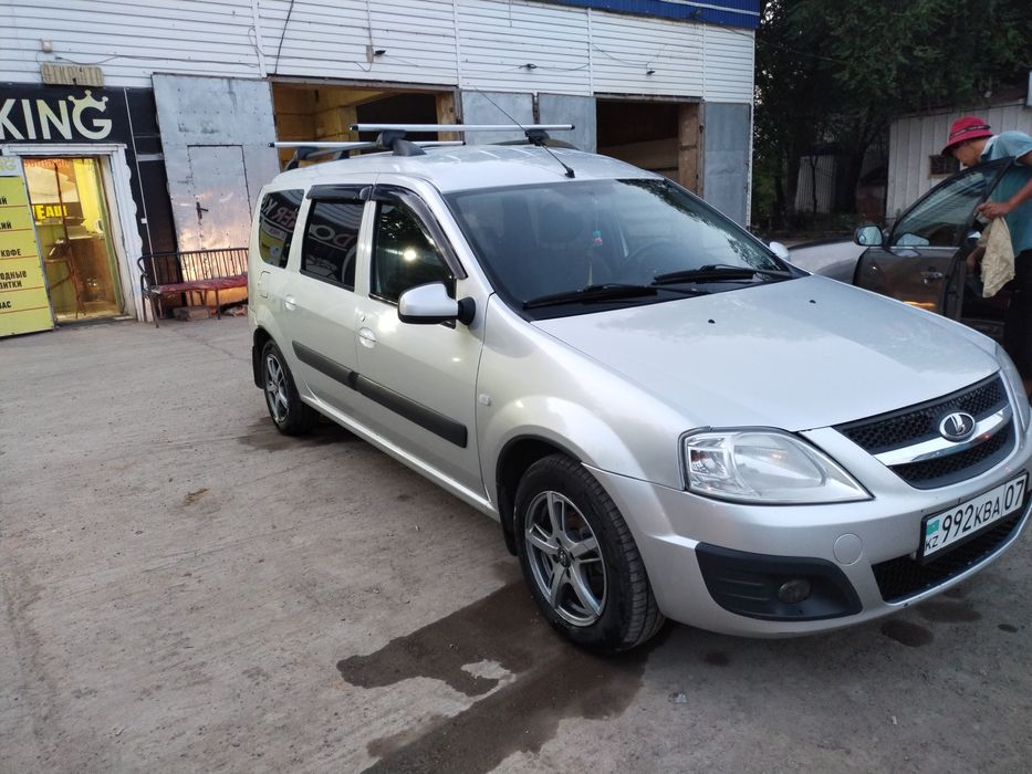 Продам Ларгус. 2015