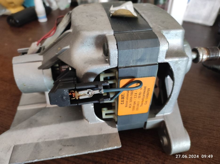 Продам запчасти на стиралку