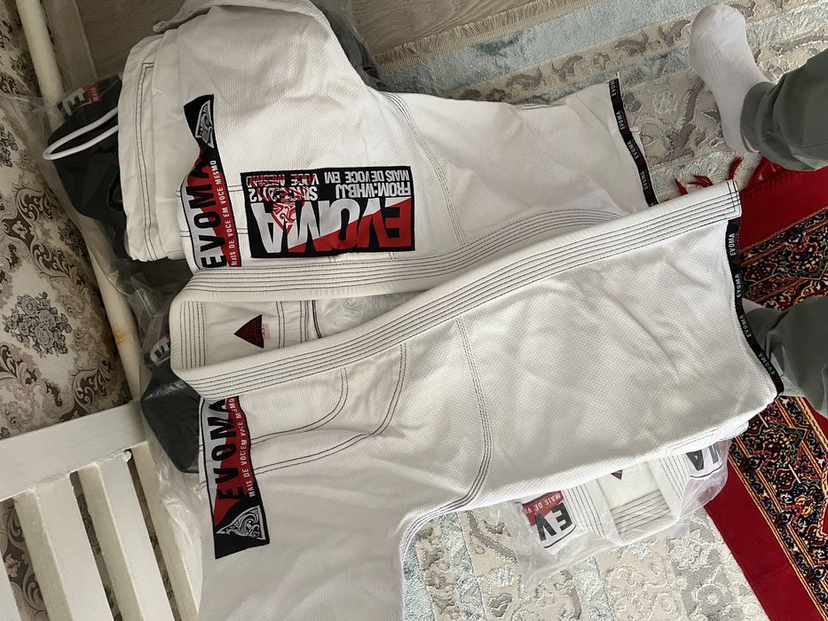 Кимоно для джиуджитсу