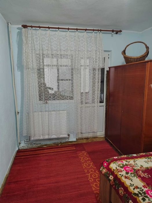 Vand apartament 4 camere, strada Brailei, Focsani