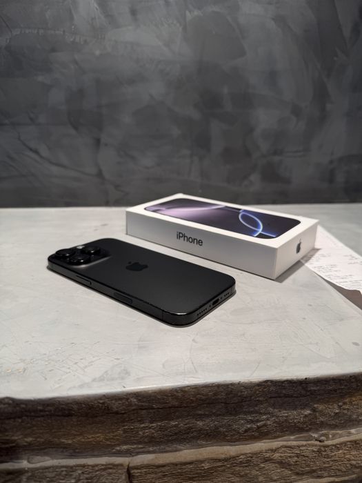 КАТО НОВ Iphone 16 Pro Black Titanium + гаранция