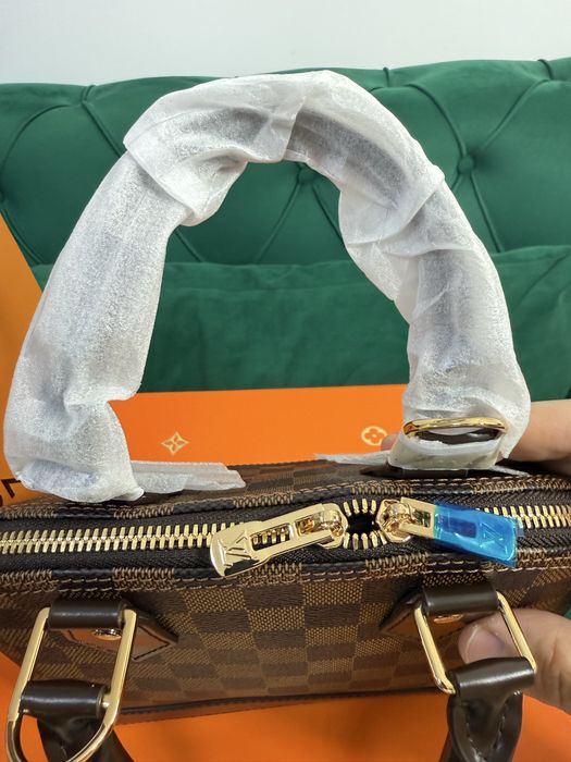 Geanta Louis Vuitton Alma piele naturala 100% Full Box colectie noua