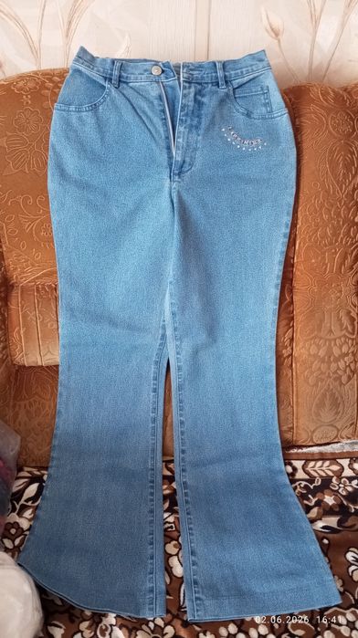 Джинсы женские..