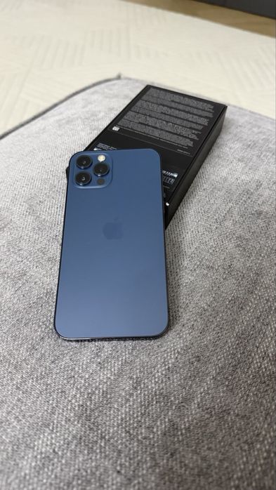 Iphone 12 Pro blue