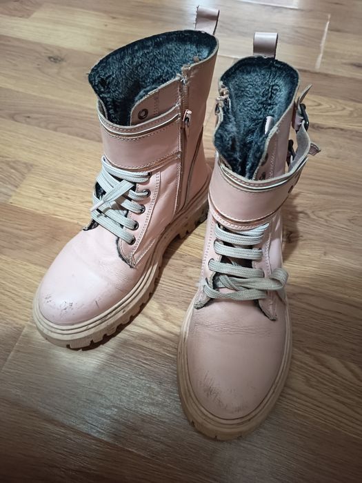 Хубави зимни боти