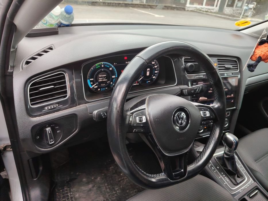 Volkswagen E-Golf 2019 alb silver