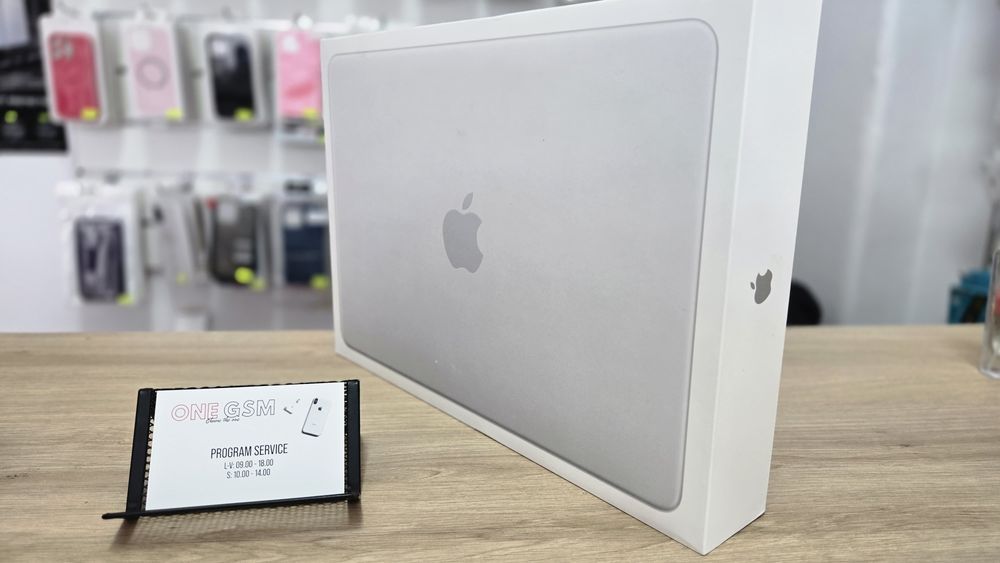 Macbook Neo Silver A18 Pro Chip 8GB RAM 256GB – Nou Factura & Garantie